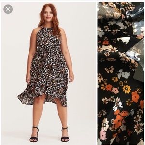 Floral sleeveless dress.